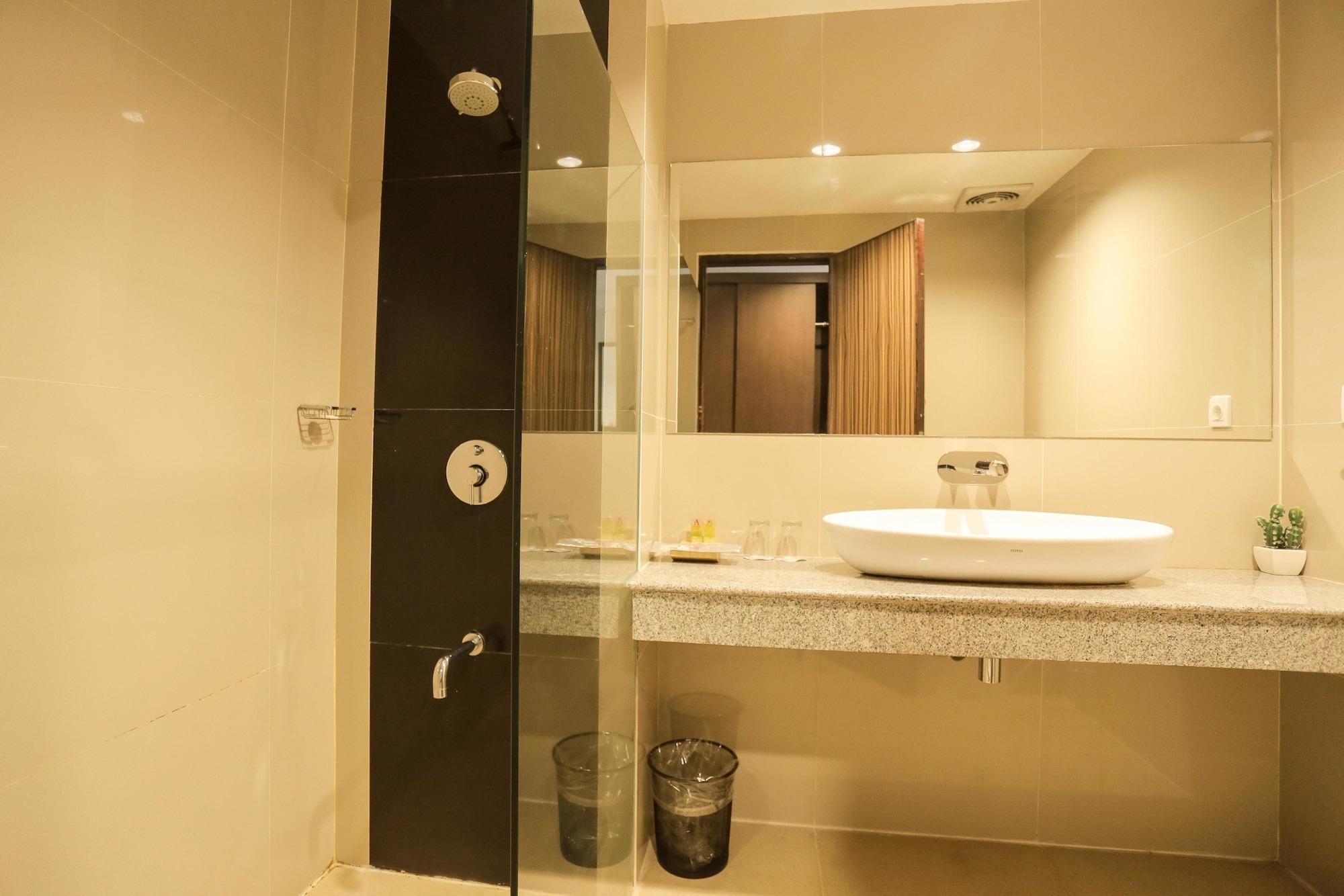 แกรนด์ เอเชีย โฮเต็ล มากาซาร์ Hotel ภายนอก รูปภาพ