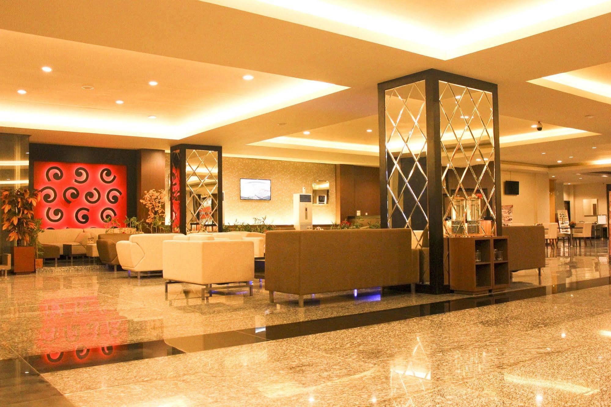 แกรนด์ เอเชีย โฮเต็ล มากาซาร์ Hotel ภายนอก รูปภาพ
